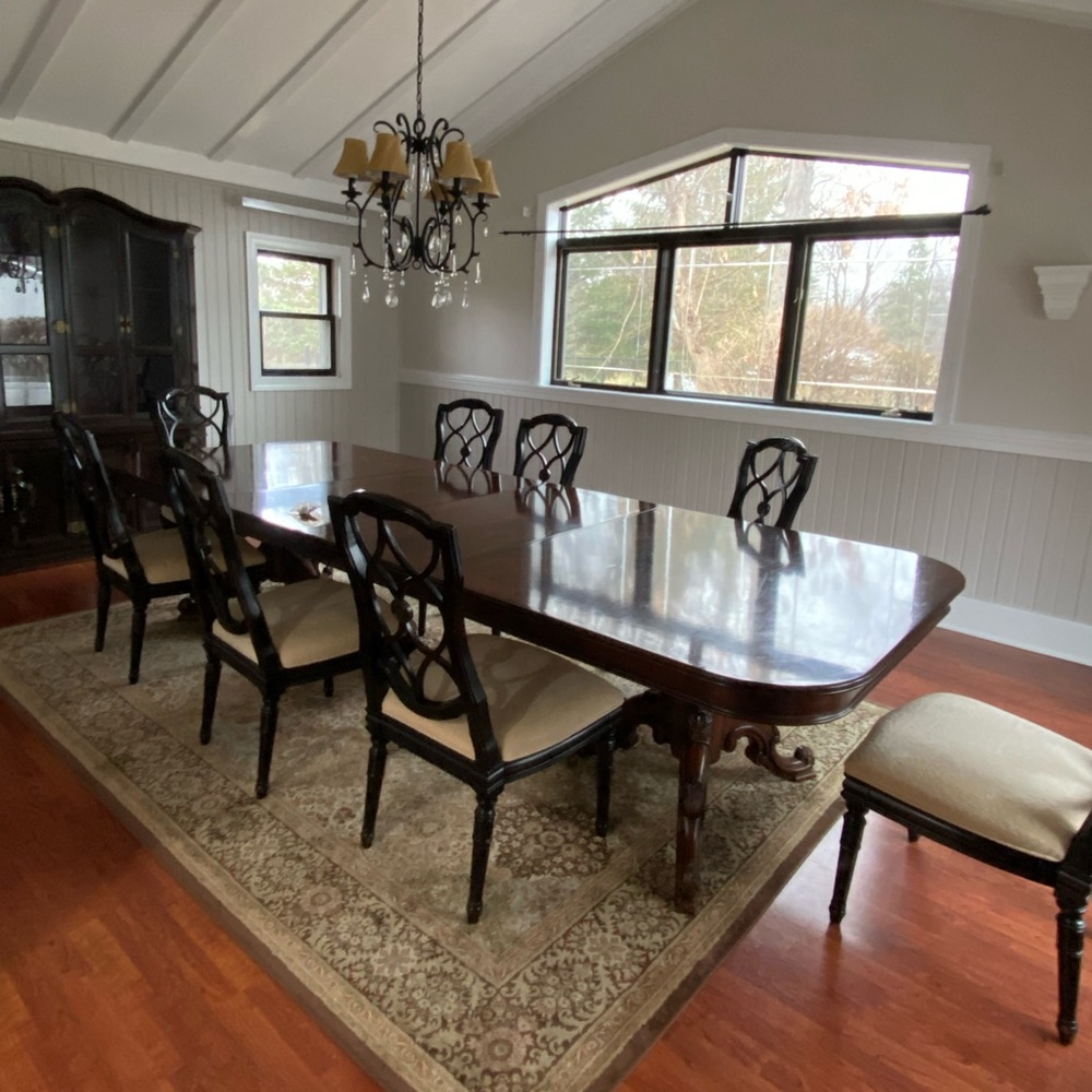 Drexel Heritage Dining Room Table 8 chairs